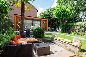 Riverside Haven in London