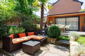 Riverside Haven in London