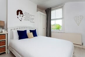 Riverside Haven in London