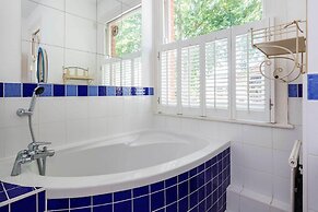 Riverside Haven in London