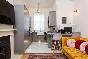 Amber Glow in London