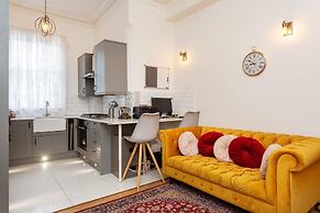 Amber Glow in London