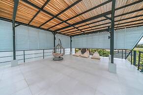 Villa Baliwood - Splendid 2BR Villa
