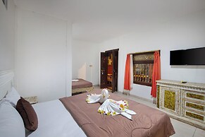 Hotel Lumbung Sari Legian