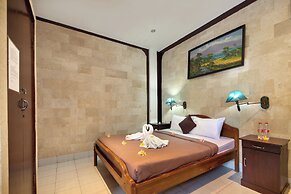 Hotel Lumbung Sari Legian