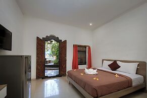 Hotel Lumbung Sari Legian