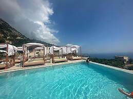 Amare Hotel