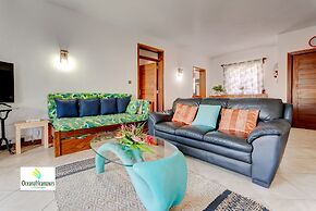 Sunset Boulevard Beachfront Apartment