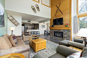 1607 Quicksilver 2 Bedroom Condo by RedAwning