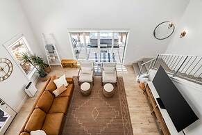 Desert Brooke 5 Bedroom Townhouse