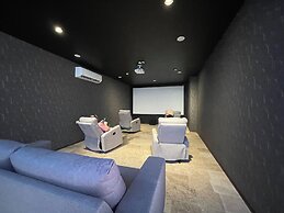 Modern Apartment By Yeah