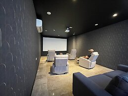 Modern Apartment By Yeah