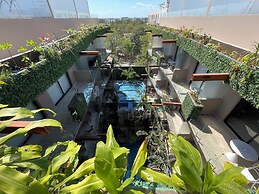 Modern Apartment By Yeah