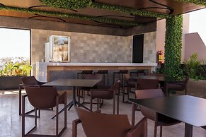 Modern Apartment By Yeah