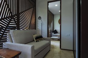 Modern Apartment By Yeah