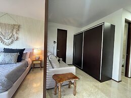 Modern Apartment By Yeah