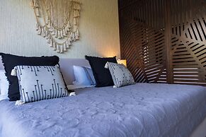 Modern Apartment By Yeah