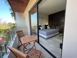 Modern Apartment By Yeah