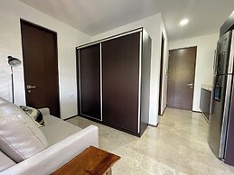 Modern Apartment By Yeah