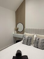 The Lodge Hideaway - Studio Style, Simple Luxury