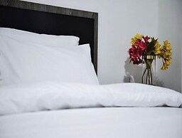 Petra Cloud 1977 - Wadi Mousa