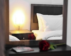 Petra Cloud 1977 - Wadi Mousa