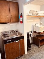 Mollyockett Motel & Swim Spa