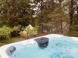 Tent Romantica, a b&b in a Luxury Glamping Style