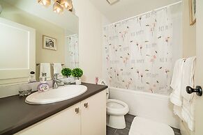 West Van Serene Retreat Near Downtown