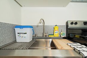 West Van Serene Retreat Near Downtown