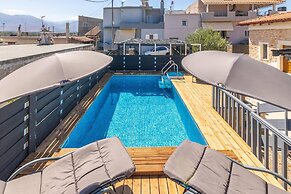 Thrapsano House for up to 8 Persons, Near Iraklion