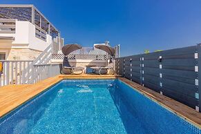 Thrapsano House for up to 8 Persons, Near Iraklion