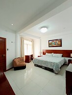 DELUXE HOTEL TALARA 5 minutes from the airport and Plaza de Armas