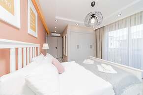 Flat w Pool and Balcony 10 min to Beach in Serik