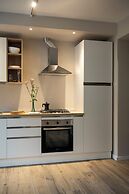 SnowLake Suite & Apartments