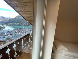 SnowLake Suite & Apartments