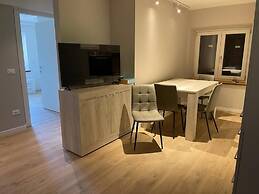 SnowLake Suite & Apartments