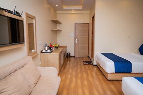 Majestic Lakefront Hotel & Suites