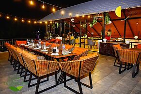 Majestic Lakefront Hotel & Suites