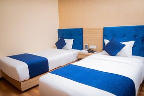 Majestic Lakefront Hotel & Suites