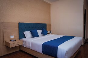 Majestic Lakefront Hotel & Suites