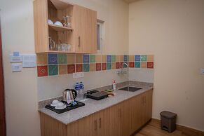 Majestic Lakefront Hotel & Suites