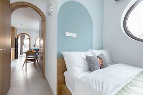 Crescendo Studio & Cafe