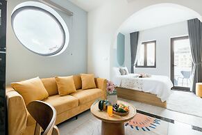 Crescendo Studio & Cafe