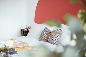 Crescendo Studio & Cafe