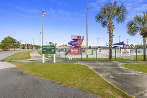 Cove Cottage - 3 Bedroom w/Private Pool. Sleeps 6. Quiet Community, Cl