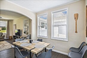 Cove Cottage - 3 Bedroom w/Private Pool. Sleeps 6. Quiet Community, Cl