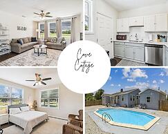 Cove Cottage - 3 Bedroom w/Private Pool. Sleeps 6. Quiet Community, Cl