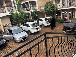 Pacific Cottages & Guest House