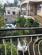 Pacific Cottages & Guest House